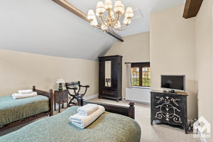 Photo 10- click for photo gallery